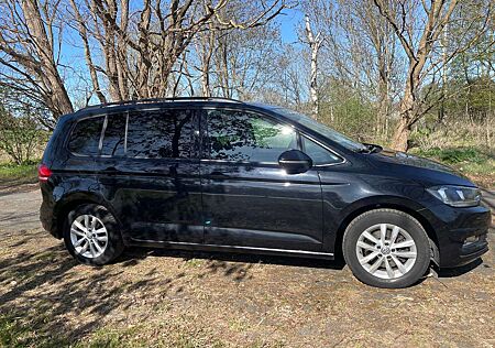 VW Touran Volkswagen 1.4 TSI ) DSG Comfortline