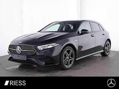 Mercedes-Benz A 250 e AMG Sport Night Distr Pano W-Paket 18"