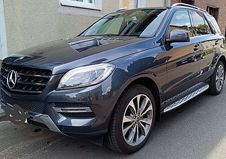 Mercedes-Benz ML 350 M-Klasse Diesel BlueTEC 4MATIC 7G-TRONIC