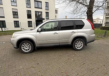 Nissan X-Trail 4X4 53.000 km .Automatik,Leder,Panaromadach
