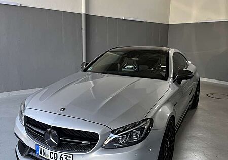 Mercedes-Benz C 63 AMG Coupe S