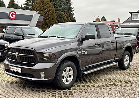 Dodge RAM 5,7L V8 4x4 Crew Cab , Leder, Abdeckung