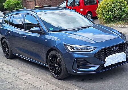 Ford Focus Turnier Turnier 1.0 EcoBoost Hybrid ST-LINE