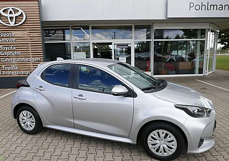 Toyota Yaris 1.0 Comfort KAMERA*KLIMA