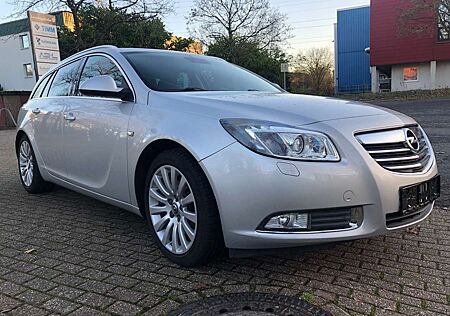 Opel Insignia 2.0 CDTI SPORTS TOURER ACTIVE SEHR GEPFLEGT