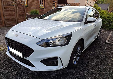 Ford Focus +Turnier+1.0+EcoBoost+Start-Stopp-System+ST-L