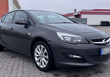 Opel Astra Active