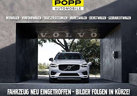 Volvo XC 60 XC60 B5 AWD Ultra Dark 360° ACC HUD LUFT 4xSHZ