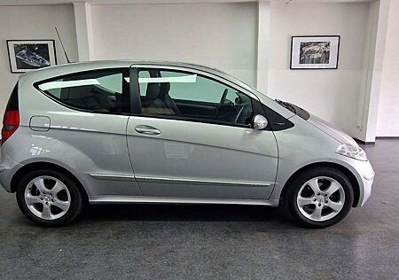 Mercedes-Benz A 150 AVANTGARDE Teilleder TÜV 07/2027