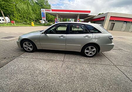 Lexus IS 200 IS 200 SportCross Limited