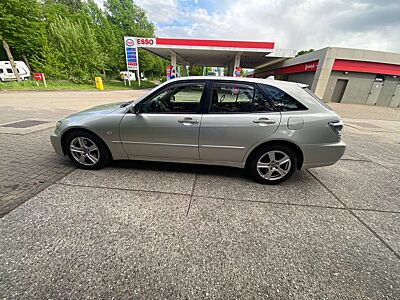 Lexus IS 200 IS 200 SportCross Limited