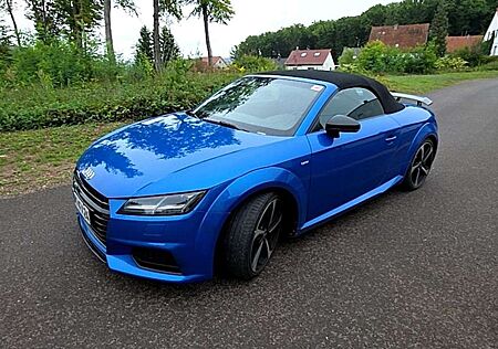 Audi TT Roadster 2.0 TFSI quattro S tronic Competition