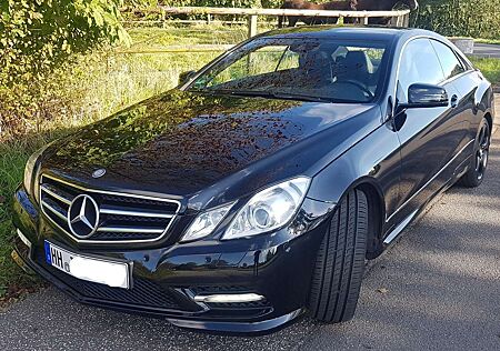 Mercedes-Benz E 220 E-Klasse Coupe Diesel CDI DPF Coupe BlueEFFICIENCY