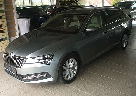 Skoda Superb Combi TDI DSG STYLE Navi LED ACC