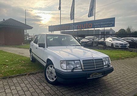 Mercedes-Benz 300 *OLDTIMER*AUTOMATIK*KLIMA*TEMPOMAT*ZV !!