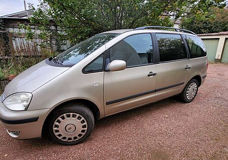 Ford Galaxy gebraucht kaufen Ford Galaxy TDI Trend