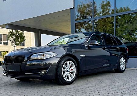 BMW 520 d Touring*NAVI*SHZ*PDC*TEL*TEMP*LUFTFEDERUNG