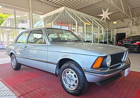 BMW 318 E21 +KOMPLETT RESTAURIERT+TÜV NEU+
