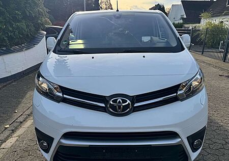 Toyota Pro Ace Proace VERSO L1 TEAM DEUTSCHLAND 8-SITZE NAVI+KAMERA+HUD