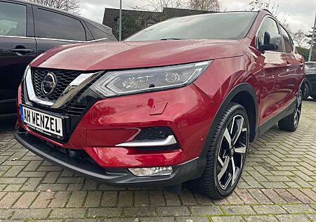 Nissan Qashqai 1.6 dCi Tekna+, PGD, Navi, LED