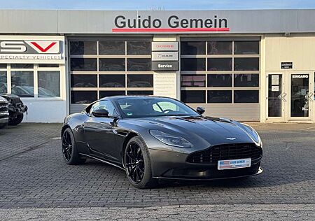 Aston Martin DB11 V12 AMR 1. Hand , 8-fach bereift
