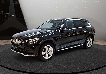 Mercedes-Benz GLC 300 e 4M AMG Pano LED AHK Kamera Keyless