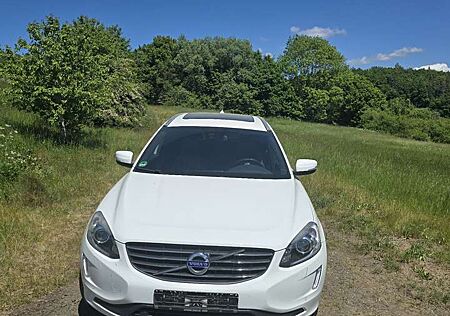 Volvo XC 60 XC60 D5 AWD Geartronic Summum