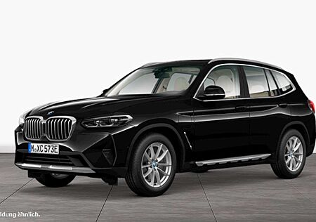 BMW X3 xDrive30e DAB LED WLAN Pano.Dach AHK Shz
