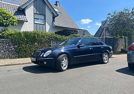 Mercedes-Benz E 200 Kompressor Automatik Elegance