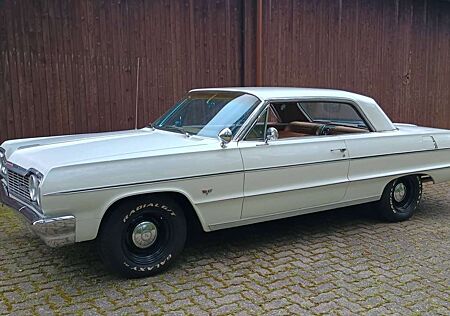 Chevrolet Impala Impala Coupe 2 türig V8 Automatik H-Zulassung