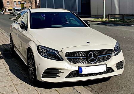 Mercedes-Benz C 300 d*4Matic*AMG*TOP Ausstattung*360*Sitzbelüftung