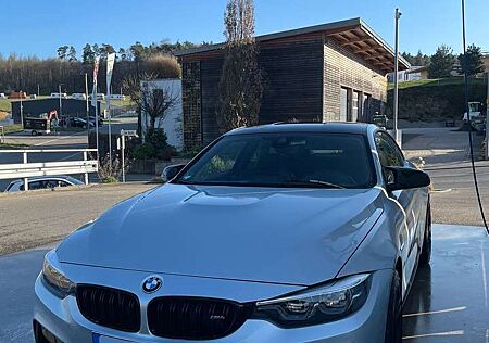BMW M4 Basis