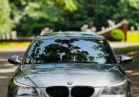 BMW M5 5.0 V10