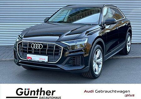 Audi Q8 55 TFSI QUATTRO+HUD+AHK+WINTERRÄDER+LUFTFEDER