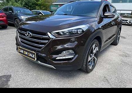 Hyundai Tucson 1.6 Turbo 4WD DCT Trend wenig Kilometer NEU TÜV