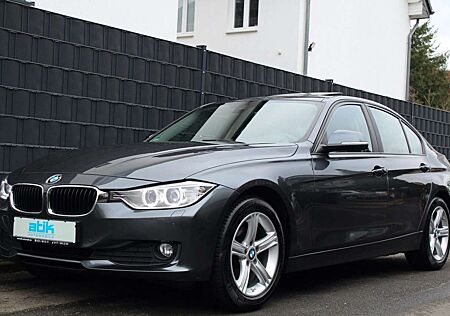BMW 320 d 1.HAND! Innovation HeadUP Glasdach DAB Navi