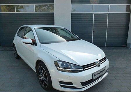 VW Golf Volkswagen VII Lim. 1.4 TSI DSG Highline BI-Xenon Nav