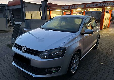 VW Polo Volkswagen 6r 1.2 Trendline 1.Hand TÜV neu!!!