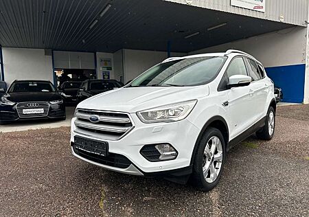 Ford Kuga Titanium / SHZ / KAMERA / AHK / 4x4