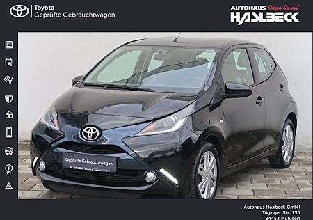 Toyota Aygo (X) x-play touch