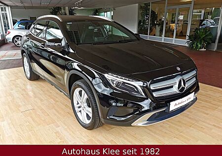 Mercedes-Benz GLA 180 Urban 7G-Tronic *XENON*NAVI*AHK*LM 18"