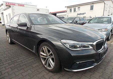 BMW 750 i xDrive G11