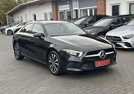 Mercedes-Benz A 200 gebraucht kaufen Mercedes-Benz A 200 d PANO LED SHZ R.CAM