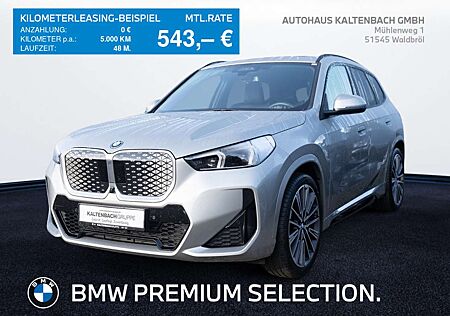 BMW iX1 xDrive30 M-Sport PANO AHK HUD 360° LED