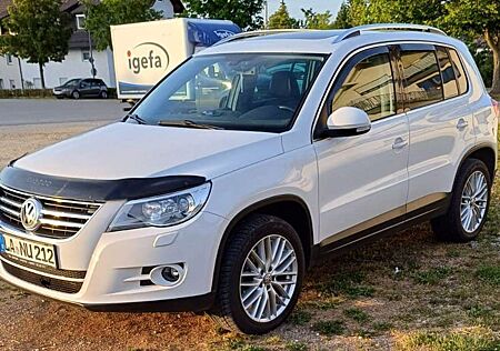 VW Tiguan Volkswagen 2.0 TDI DPF 4Motion Automatik Sport