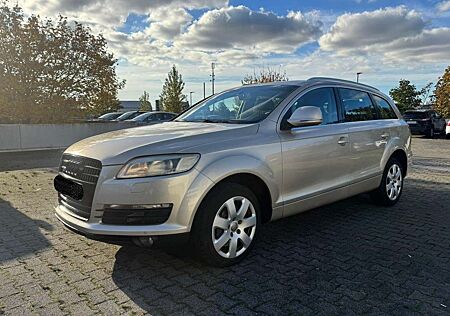 Audi Q7 V8 7-Sitzer Automatik Diesel Quatro