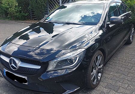 Mercedes-Benz 200 CLA SB Urban BI-Xenon