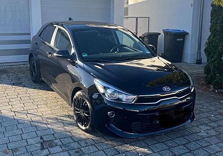 Kia Rio Fließheck 1.4 Dream-Team Edition