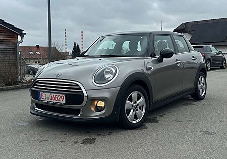 Mini Cooper Autom-PDC-NAVI-SZH-AppleCarPlay-Unfallfre