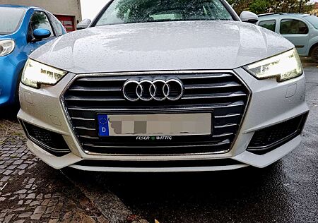 Audi A4 40 g-tron S tronic sport